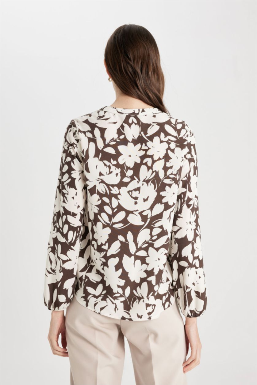 Woman Brown Regular Fit Crew Neck Long Sleeve Blouse