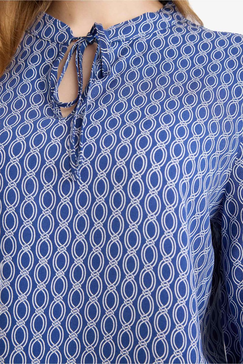 Woman Light Indigo Regular Fit Crew Neck Printed Long Sleeve Blouse