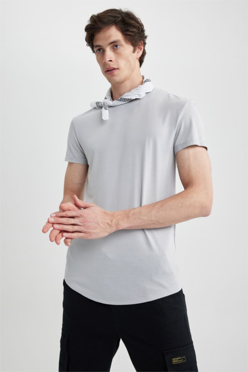 MAN Light Grey Long Muscle Fit Crew Neck Basic T-Shirt
