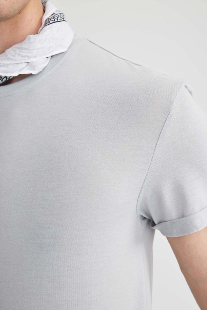 MAN Light Grey Long Muscle Fit Crew Neck Basic T-Shirt