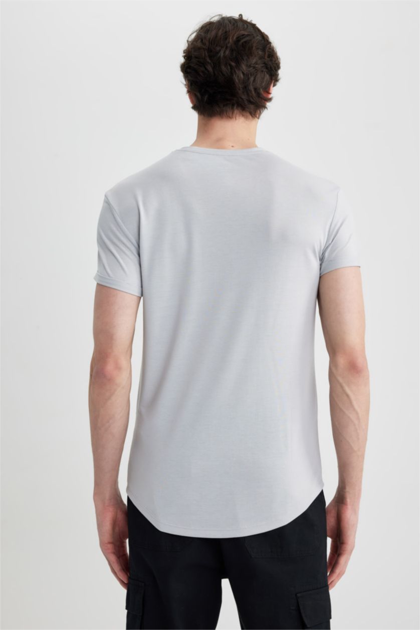 MAN Light Grey Long Muscle Fit Crew Neck Basic T-Shirt