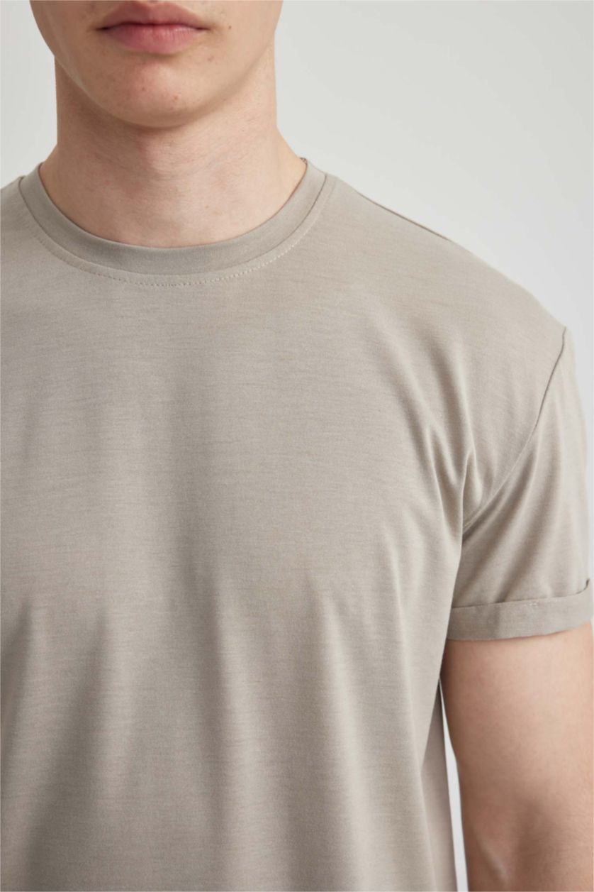 MAN Stone Long Muscle Fit Crew Neck Basic T-Shirt