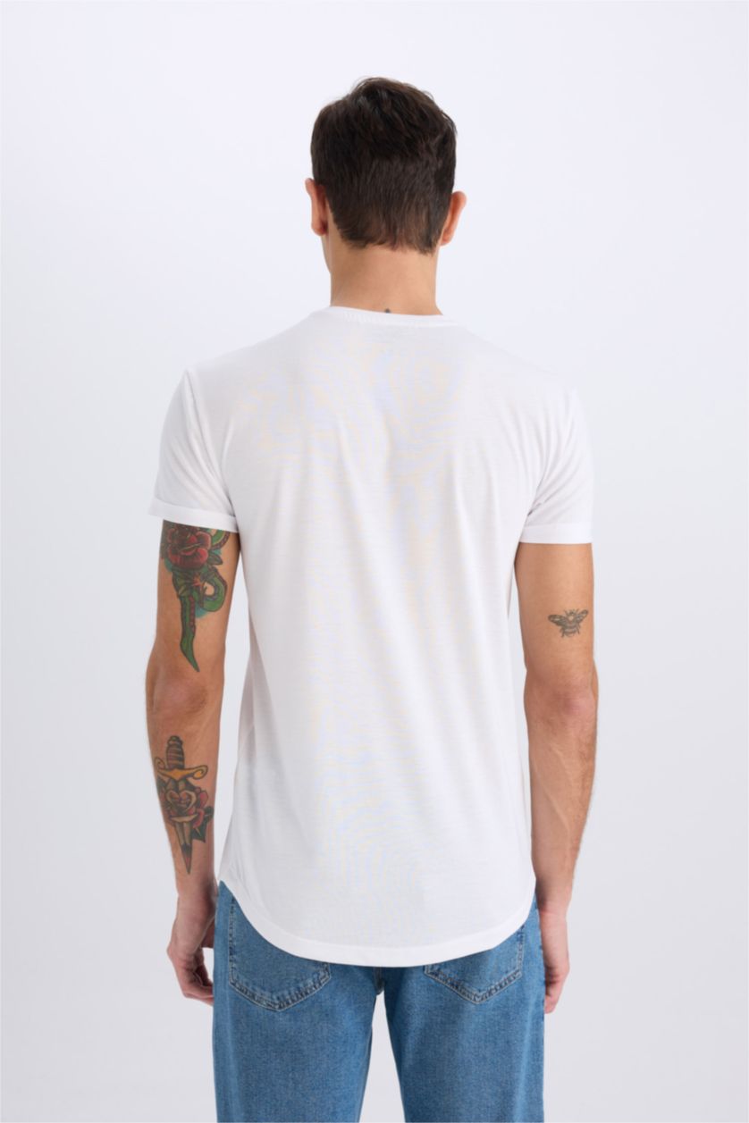 MAN White Long Muscle Fit Short Sleeve T-Shirt