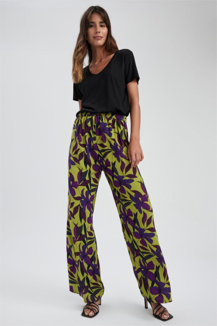 Kadın Yeşil Desenli Geniş Paça Palazzo Viskon Pantolon