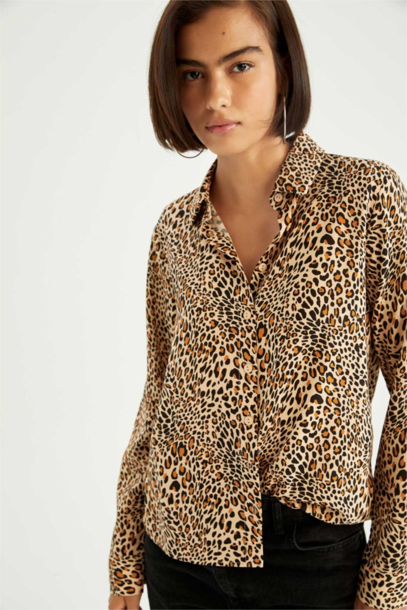 نساء اللون الحجري قميص فيسكوز تايجر كم طويل قصة عادية