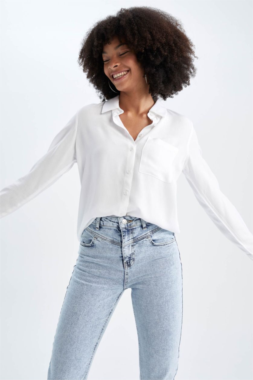 FEMME Blanc Chemise en viscose à manches longues et col chemise coupe classique