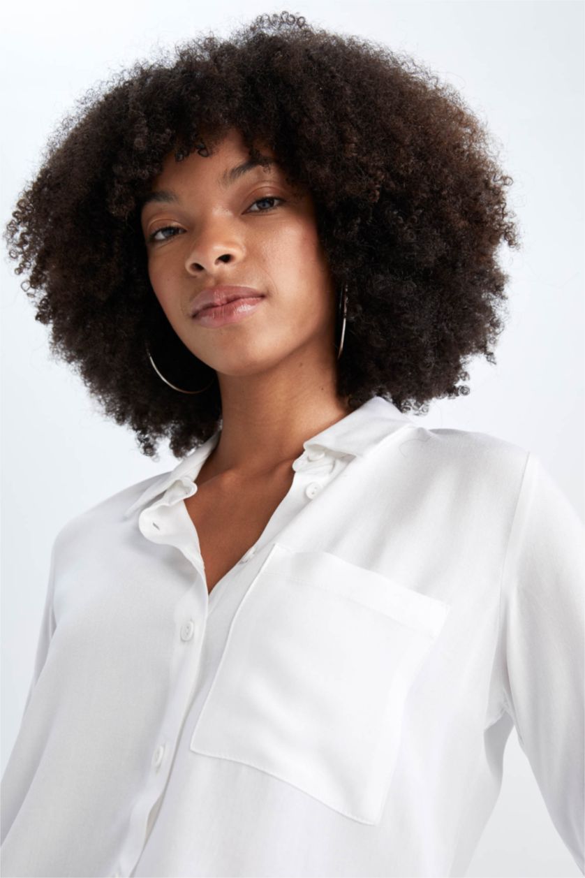 FEMME Blanc Chemise en viscose à manches longues et col chemise coupe classique