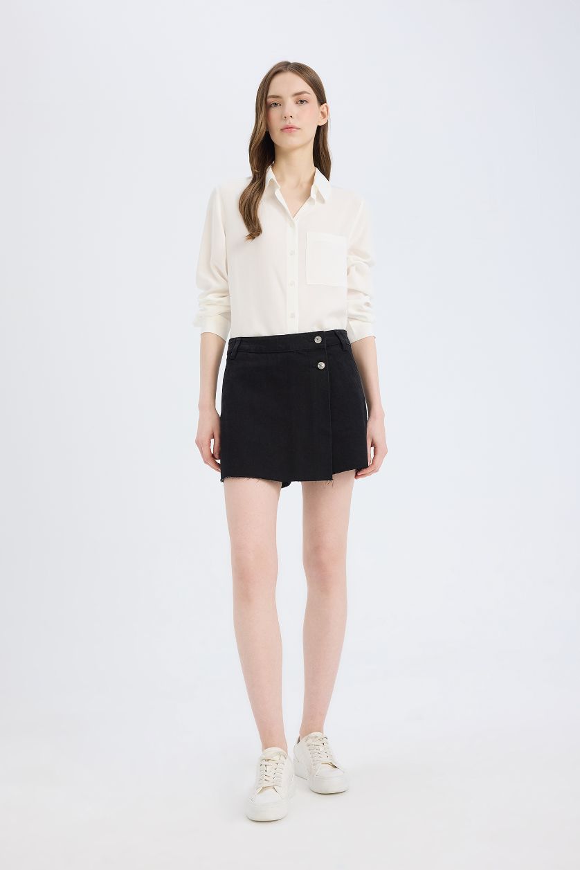 Kadın Kırık Beyaz 	Regular Fit Basic Düz Düğmeli Uzun Kollu Gömlek