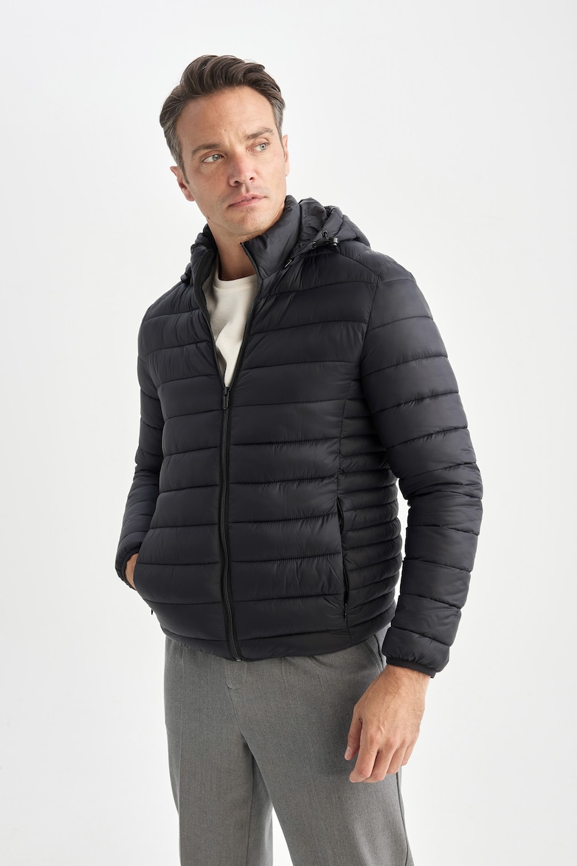 Erkek Siyah Sıcak Tutan Su İtici Slim Fit Mont