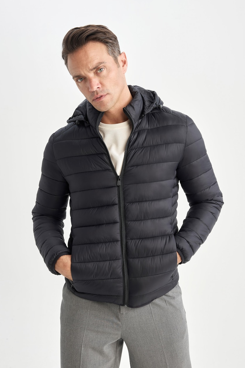 Erkek Siyah Sıcak Tutan Su İtici Slim Fit Mont