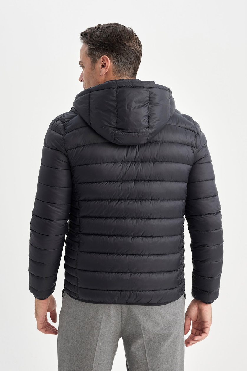 Erkek Siyah Sıcak Tutan Su İtici Slim Fit Mont
