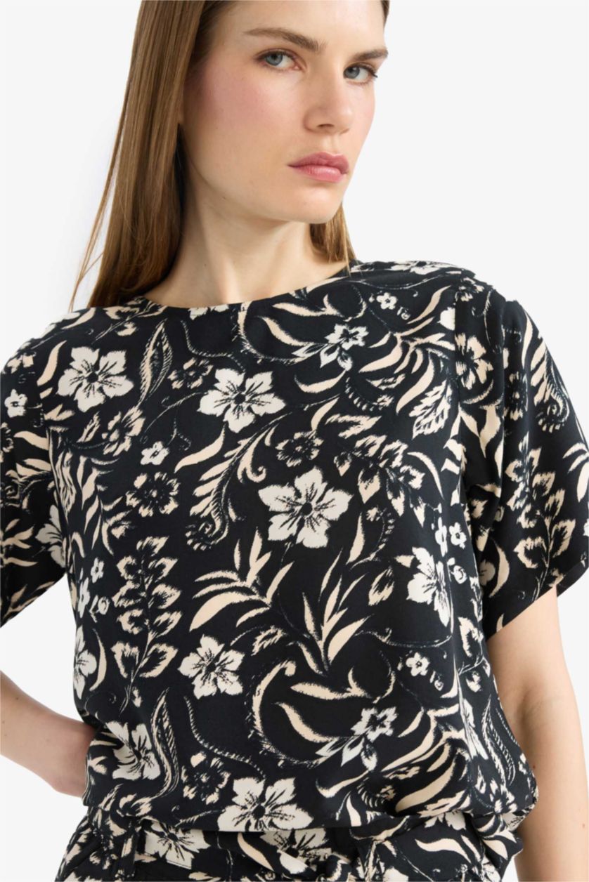 FEMME Noir Blouse imprimé à col rond et manches courtes