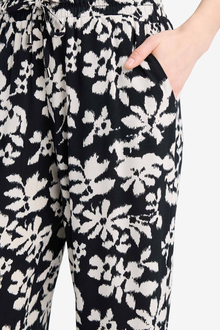 Kadın Siyah Florida Yüksek Bel Geniş Paça Desenli Viskon Pantolon