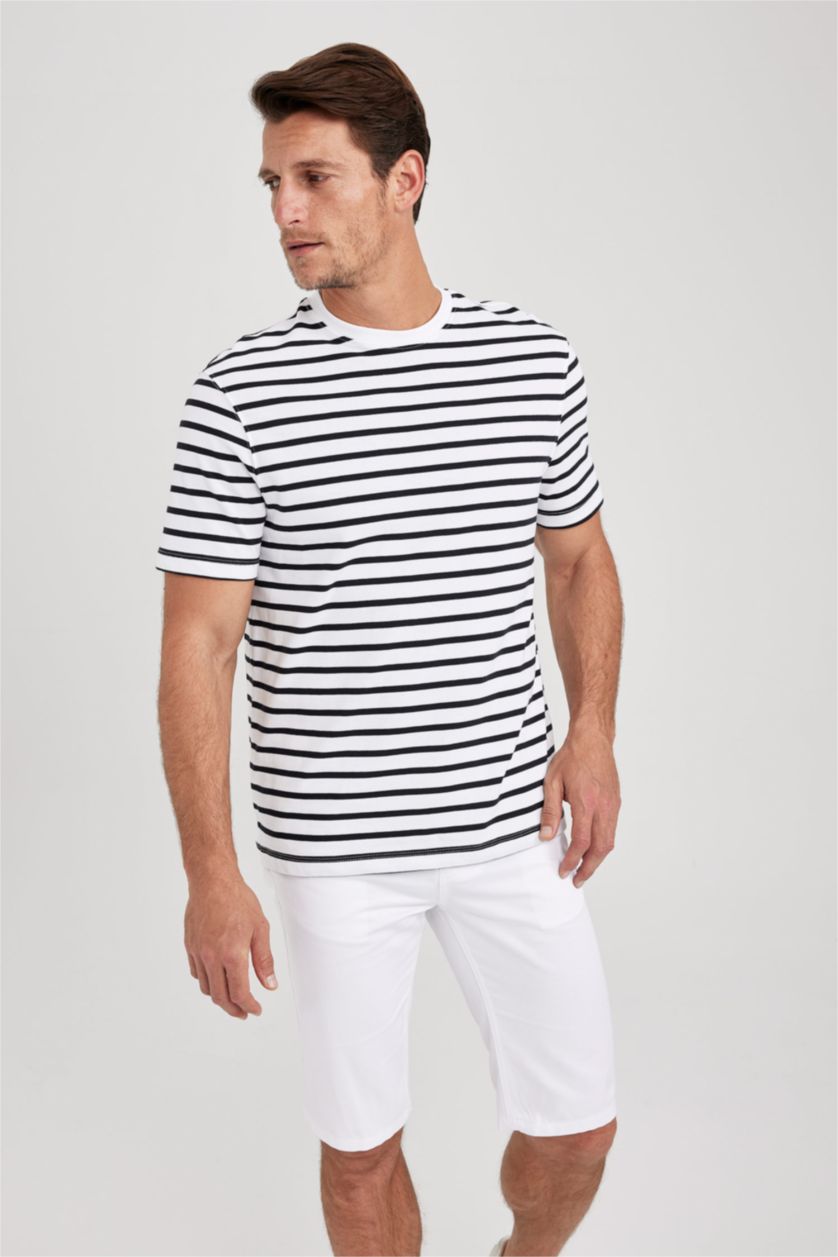 MAN White Slim Fit Cotton Bermuda