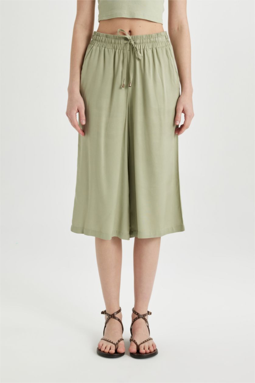 حريمي كاكي فاتح كابري كروب فيت فيسكوز بخصر عالي