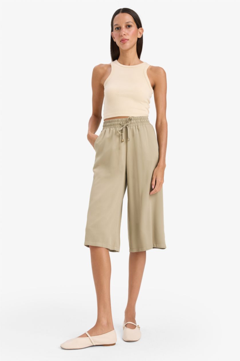 Woman Khaki Viscose High Waist Crop Fit Capri