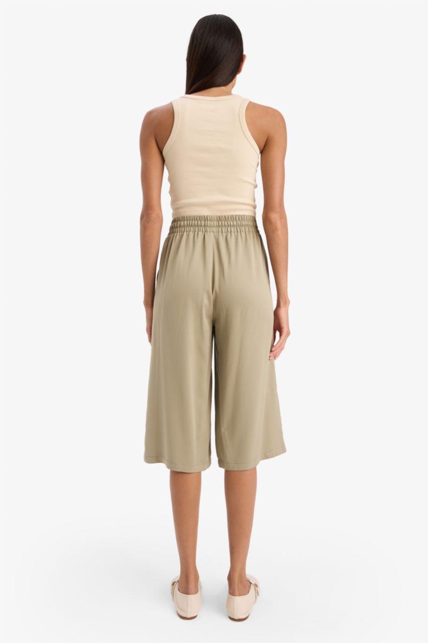 Woman Khaki Viscose High Waist Crop Fit Capri