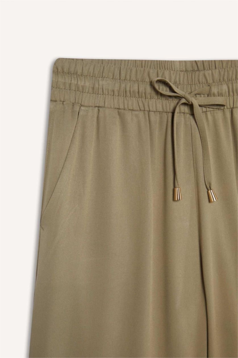 Woman Khaki Viscose High Waist Crop Fit Capri