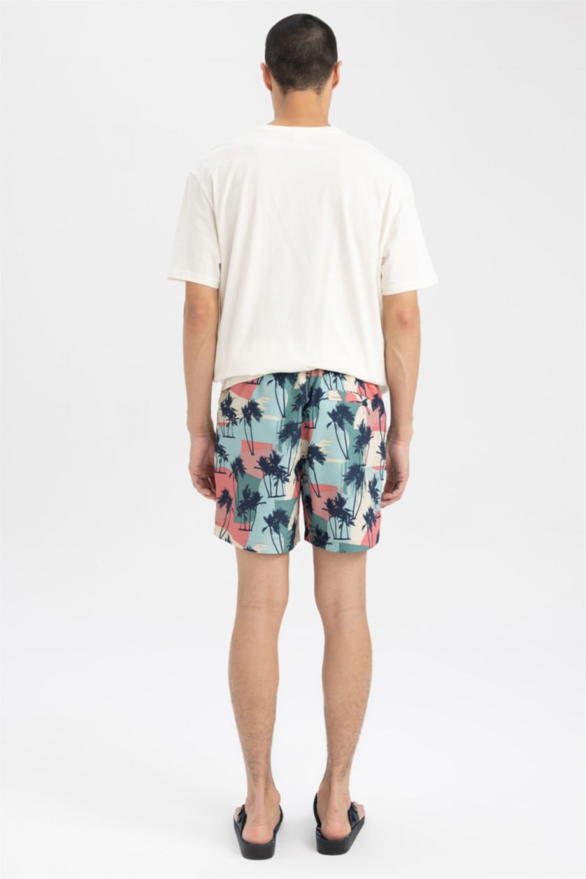 رجال أزرق شورت بحر قصير