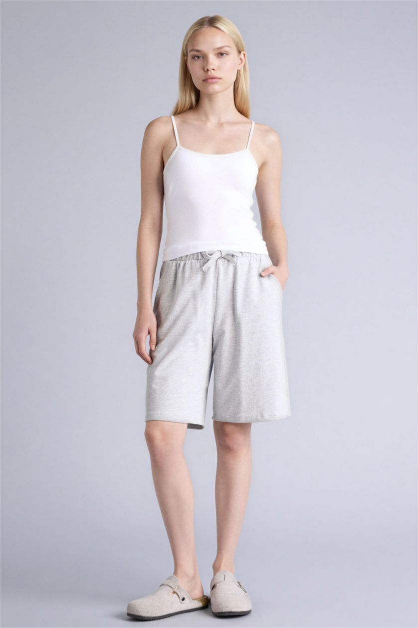 Woman White Regular Fit Cotton Tank Top