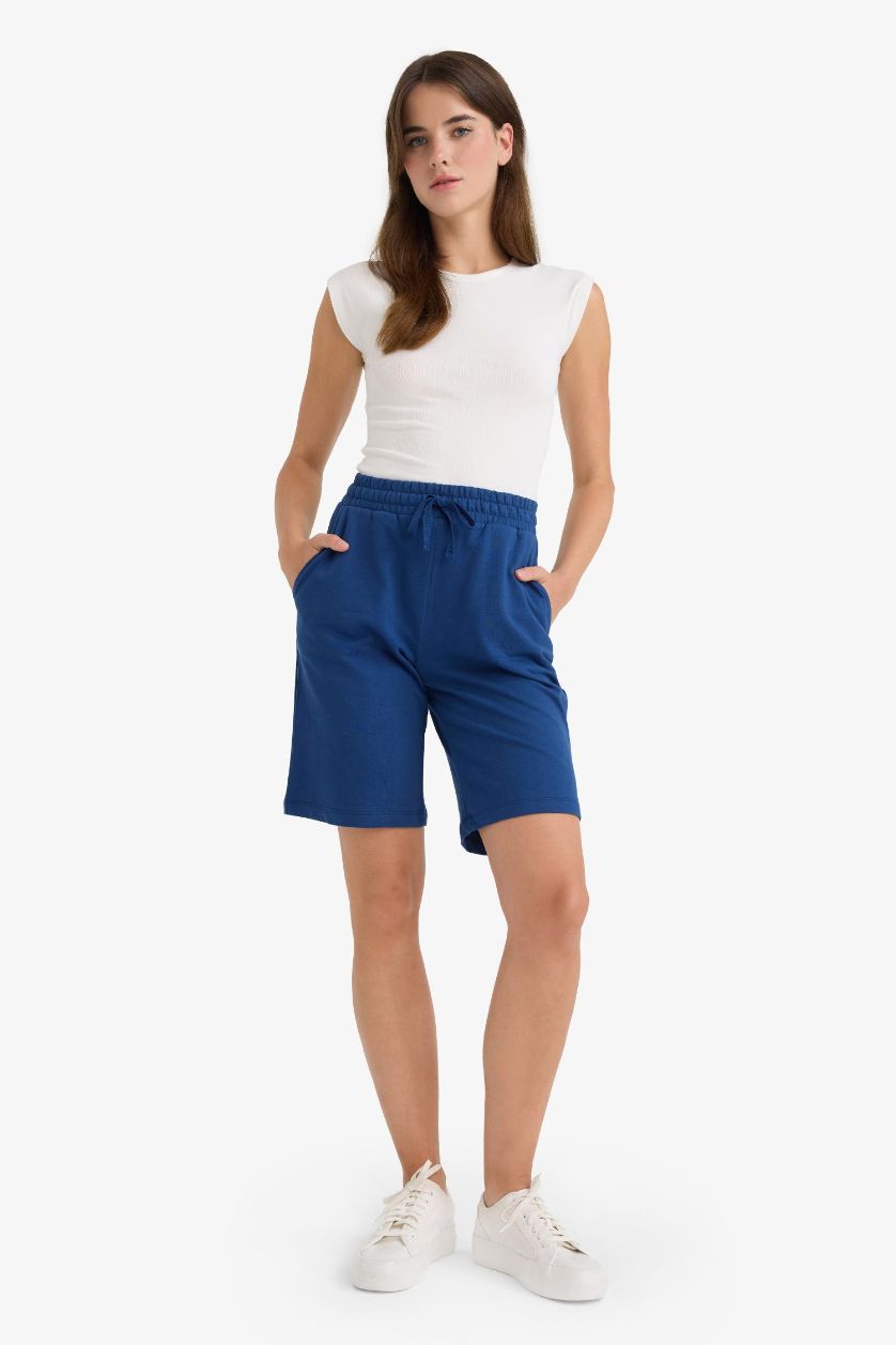 Woman Indigo Regular Fit Regular Waist Shorts