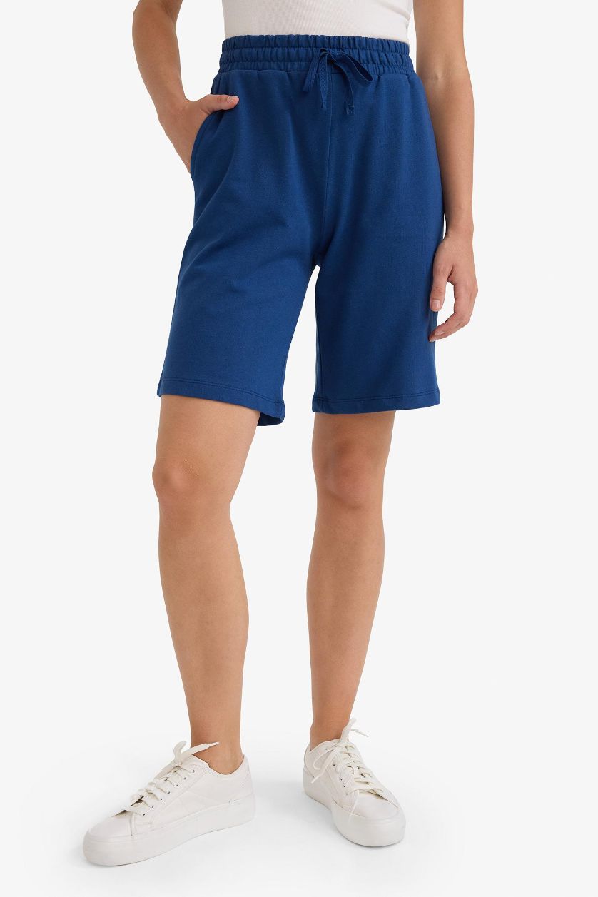 Woman Indigo Regular Fit Regular Waist Shorts