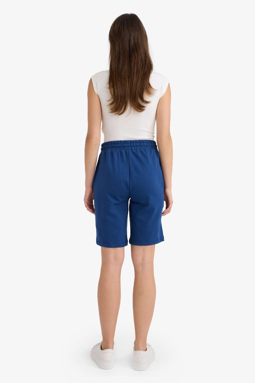 Woman Indigo Regular Fit Regular Waist Shorts