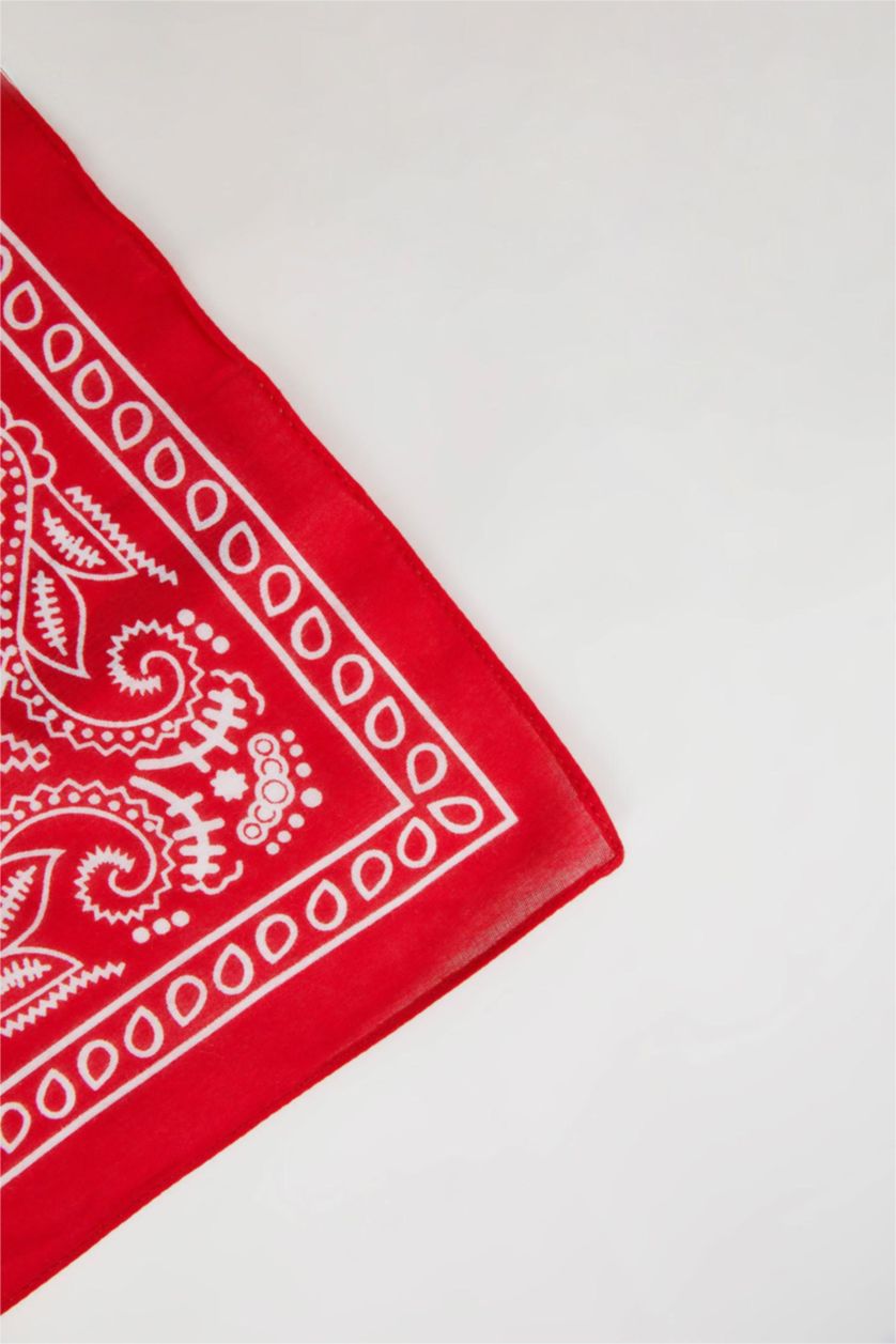 نساء أحمر شال