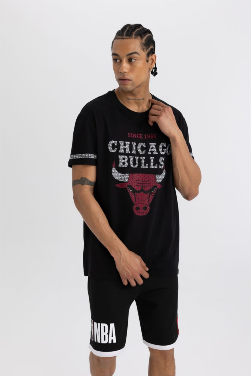 MAN Black DeFactoFit NBA Chicago Bulls Regular Fit Short Sleeve T-Shirt