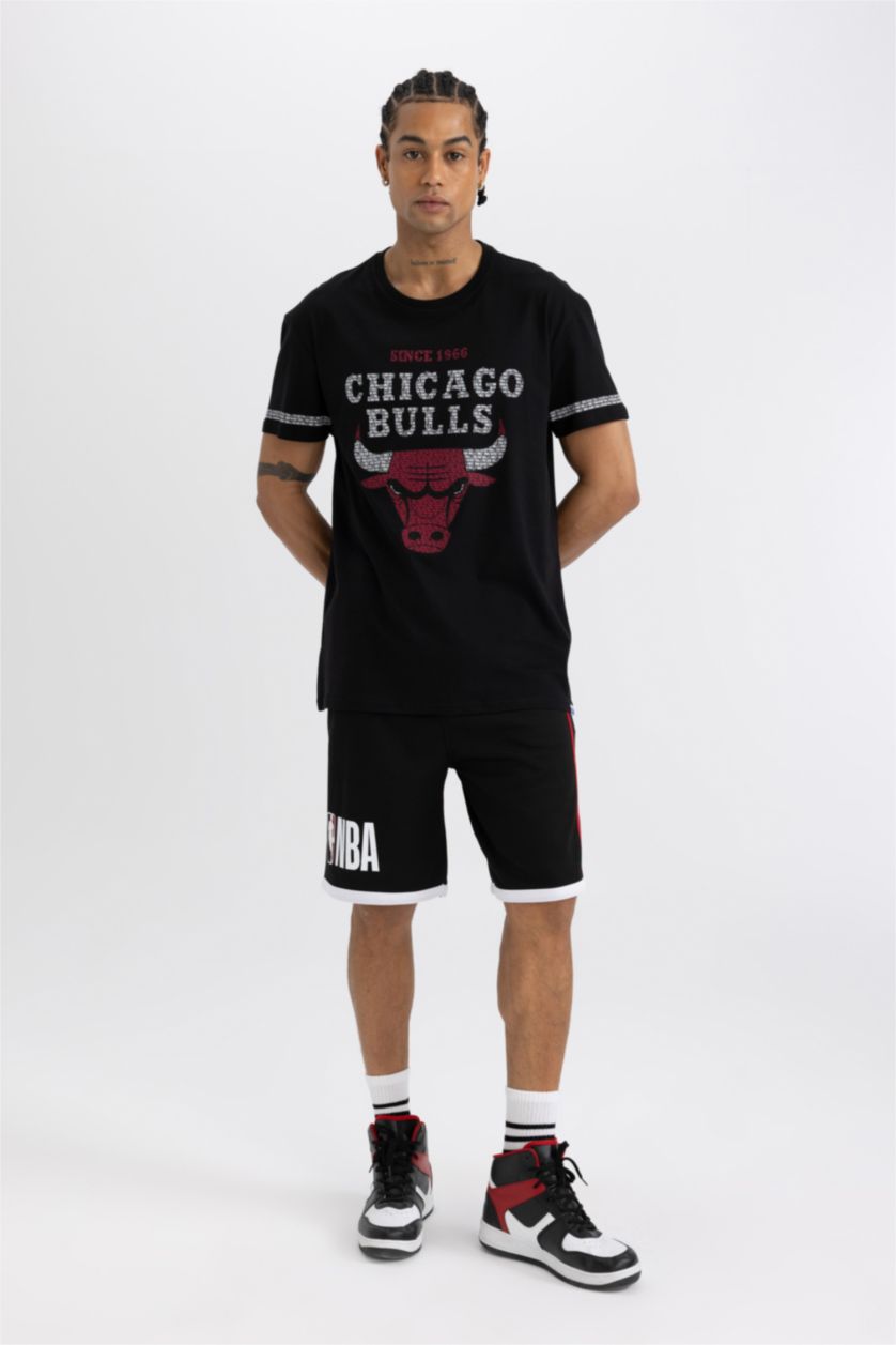 MAN Black DeFactoFit NBA Chicago Bulls Regular Fit Short Sleeve T-Shirt
