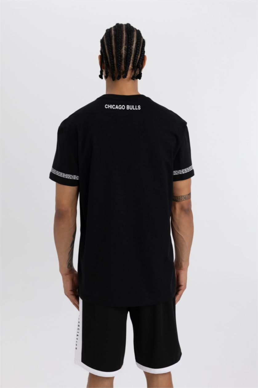 MAN Black DeFactoFit NBA Chicago Bulls Regular Fit Short Sleeve T-Shirt