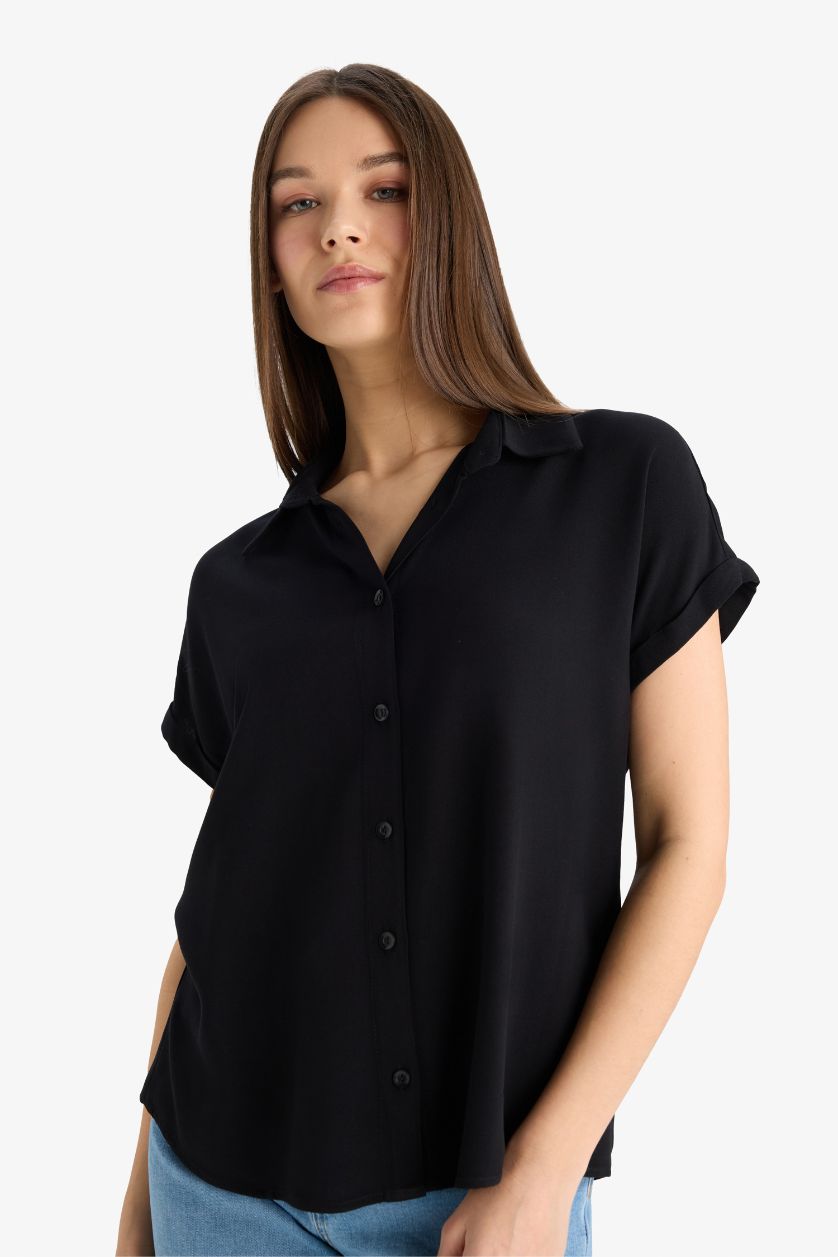 Kadın Siyah Regular Fit Basic Düz Viskon Kısa Kollu Gömlek