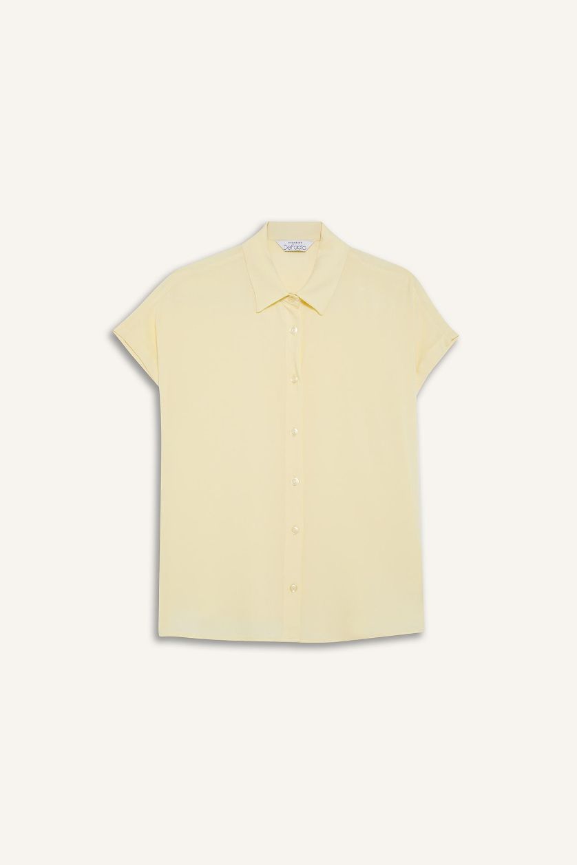 Kadın Açık Sarı Regular Fit Basic Düz  Viskon Kısa Kollu Gömlek