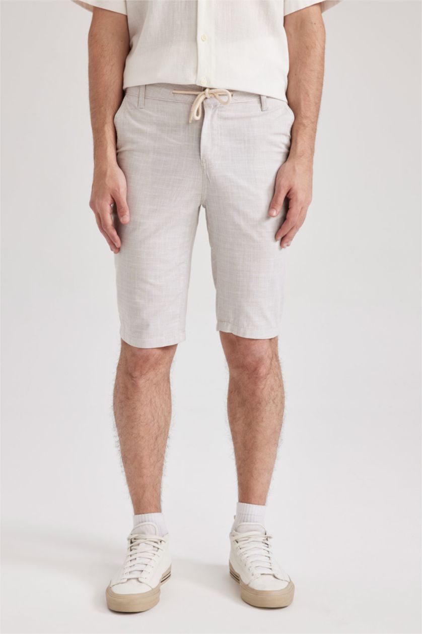 Мужчины Песочный Бермуды стандартного кроя из льна для мужчин