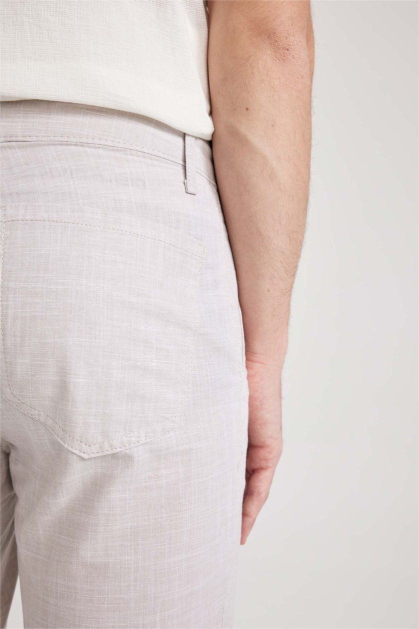 Мужчины Песочный Бермуды стандартного кроя из льна для мужчин