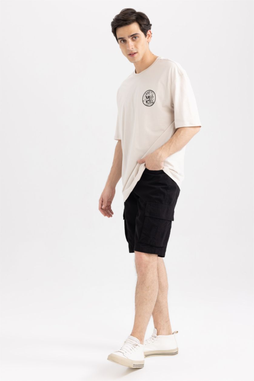 Мужчины Черный Бермуды карго стандартного кроя