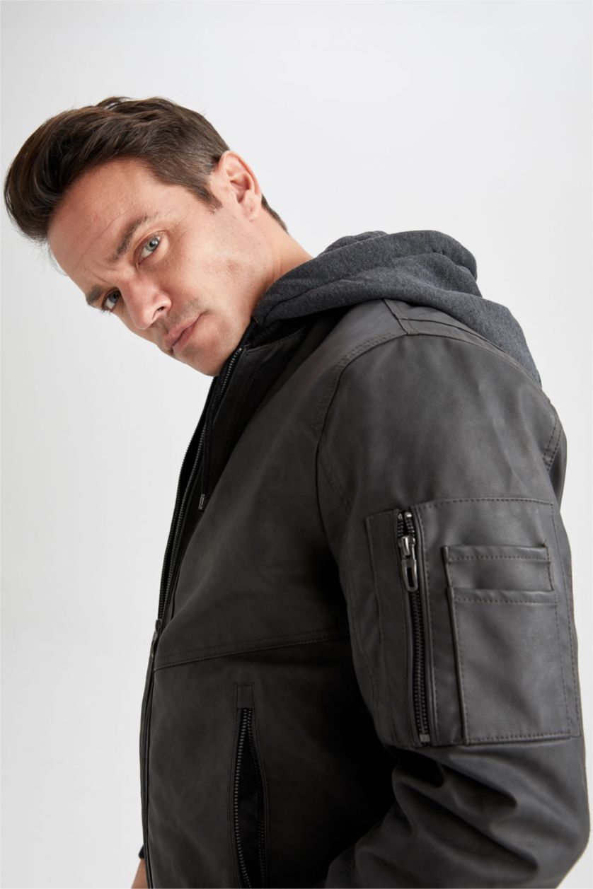 Erkek Koyu Antrasit Slim Fit Kapüşonlu Suni Deri Mont