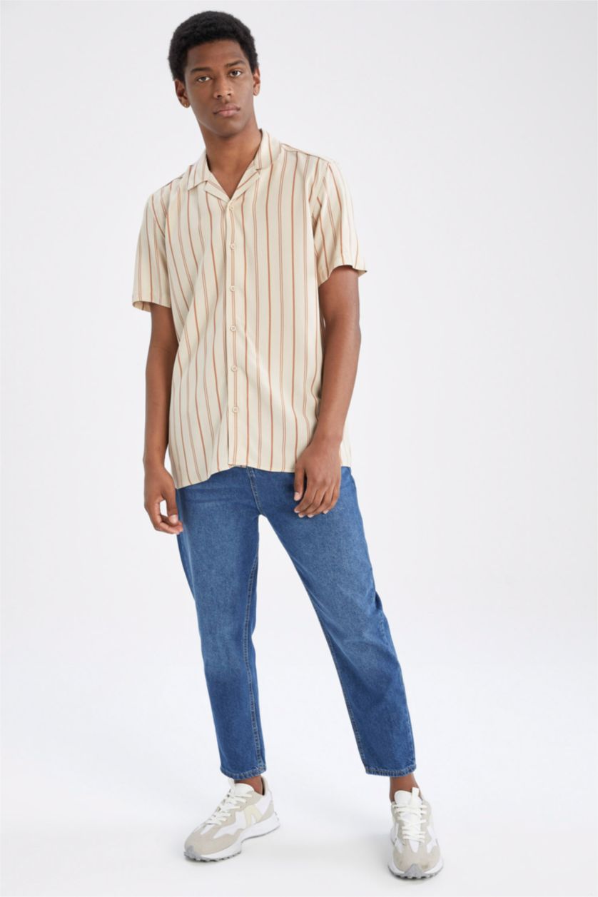 HOMME Orange Chemise à manches courtes à motifs en viscose à coupe standard