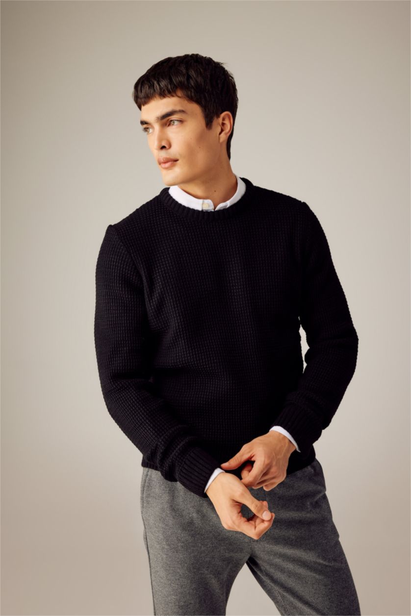 MAN Black Standard Fit Knitwear Pullover