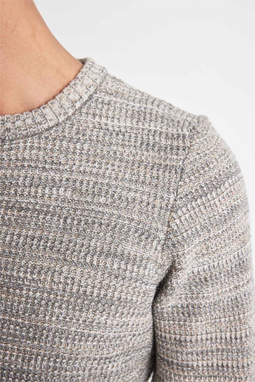 MAN Vison Standard Fit Crew Neck Basic Knitted Pullover