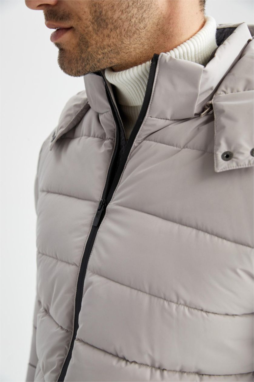 MAN Sand Puffer Jacket