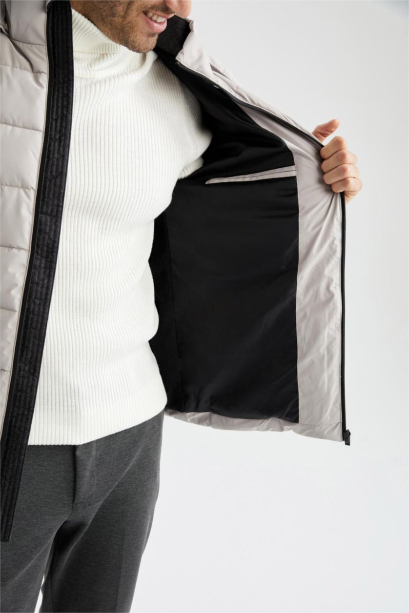 MAN Sand Puffer Jacket