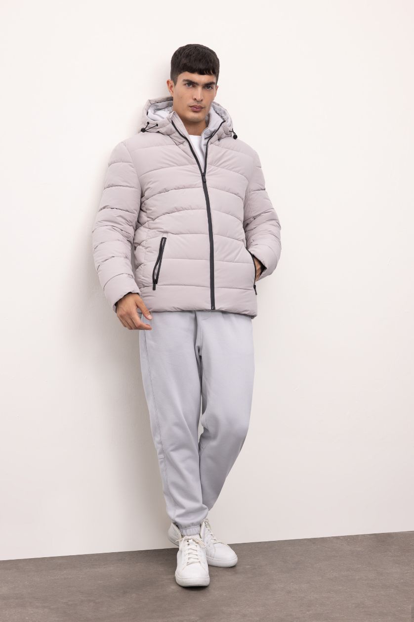 Erkek Kum Su İtici Slim Fit Dar Kesim Astarlı Kapüşonlu Fermuarlı Cepli Dolgulu Mont