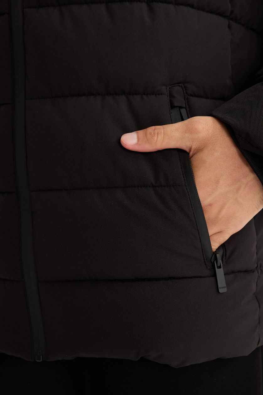 رجالي أسود جاكيت بامب وتر بروف سليم فيت بكابيشون مبطن