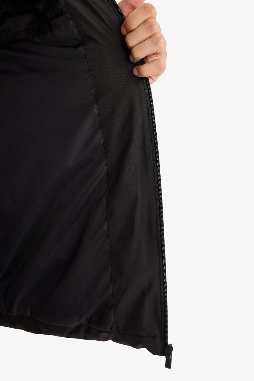 رجالي أسود جاكيت بامب وتر بروف سليم فيت بكابيشون مبطن