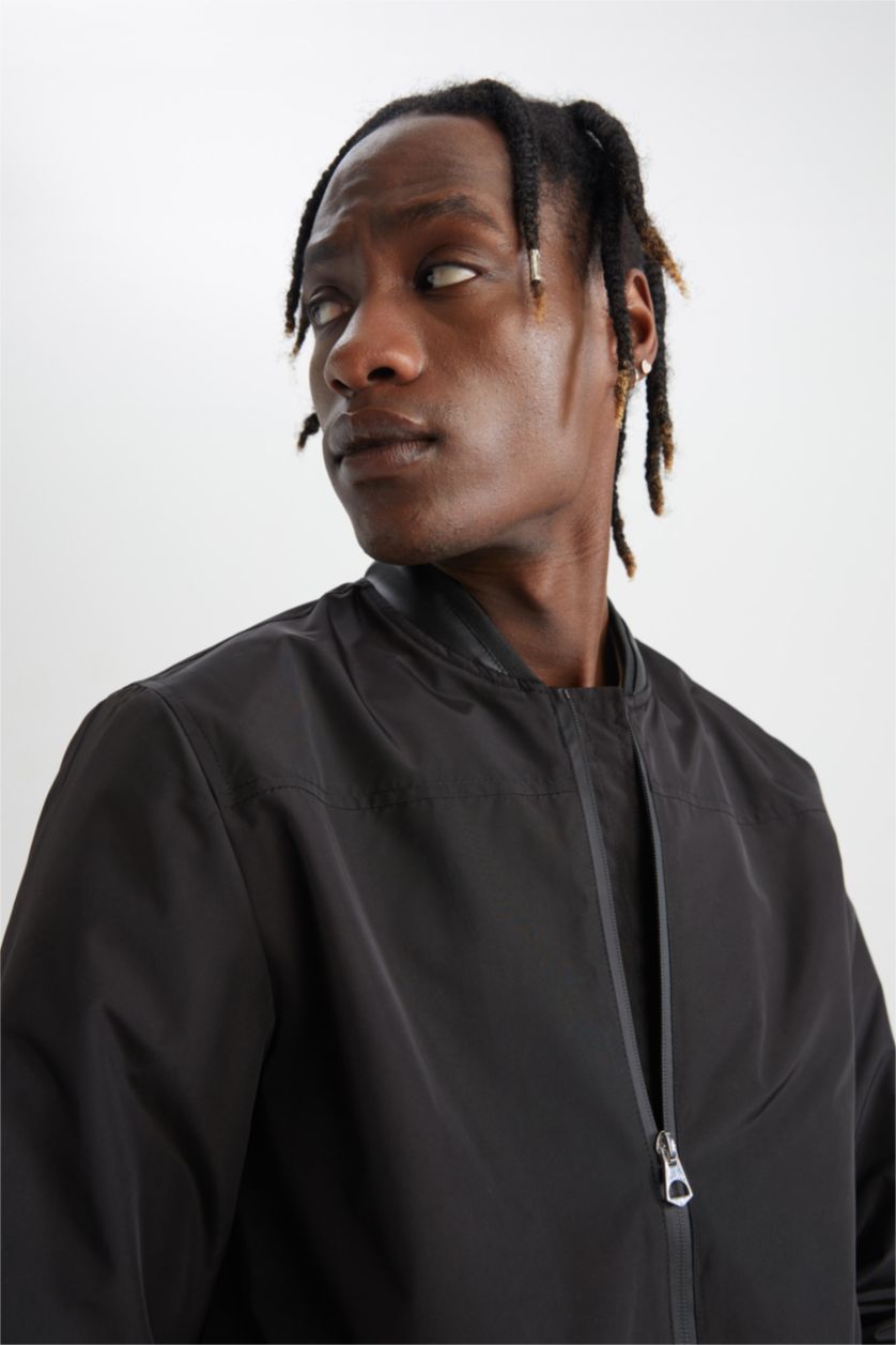 Erkek Siyah Slim Fit Kolej Yaka Fermuarlı Çift Cepli Mevsimlik Hafif İnce Bomber Mont Ceket