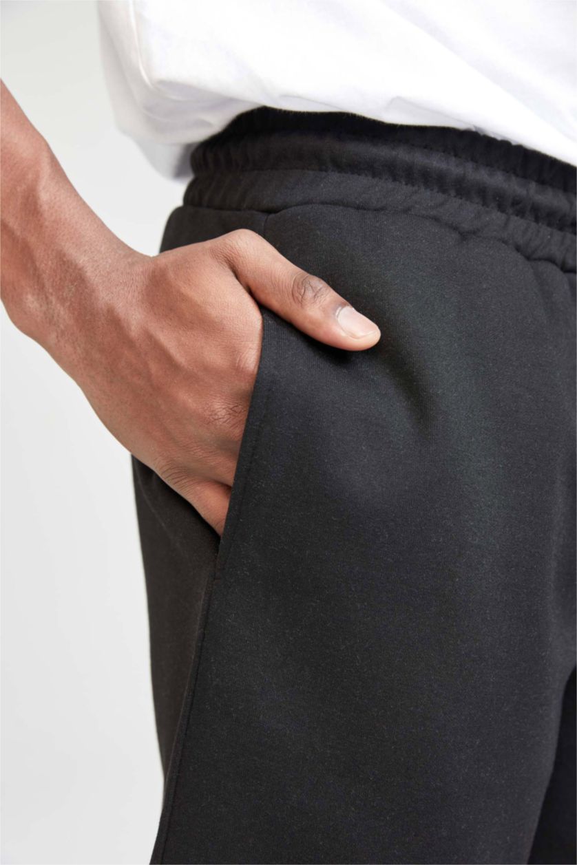 HOMME Noir Defacto Fit Short sous licence NBA Chicago Bulls