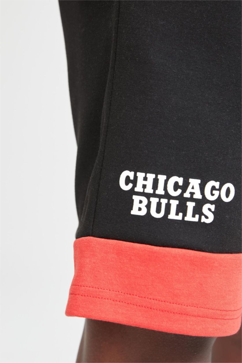 HOMME Noir Defacto Fit Short sous licence NBA Chicago Bulls