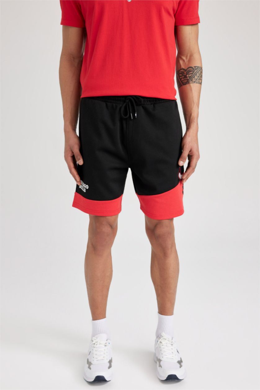 MAN Black Defacto Fit NBA Chicago Bulls Licensed Regular Fit Short Leg Shorts