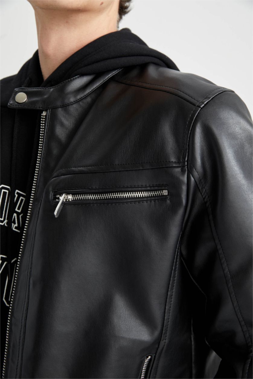 Erkek Siyah Slim Fit Yarım Balıkçı Yaka Suni Deri Mont